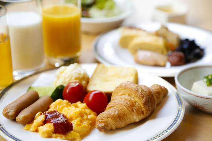 Breakfast/Coffee Service 28 of 42