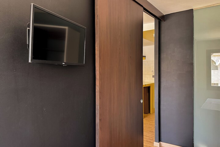 Room 53 of 97