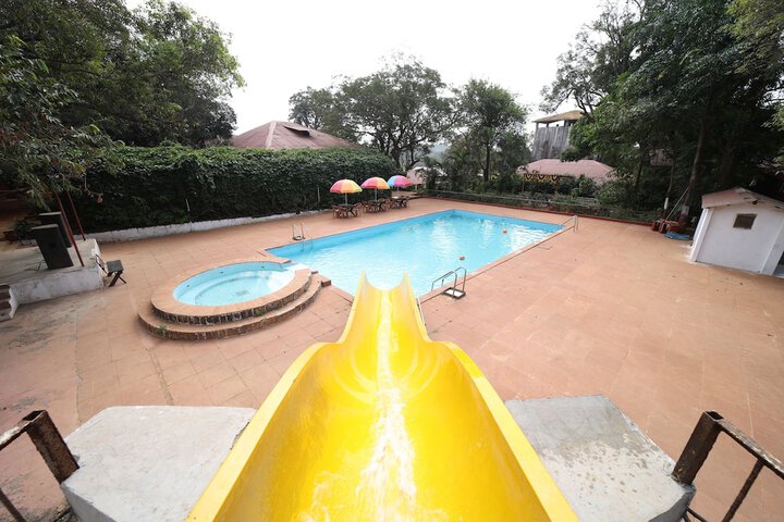 Pool 39 of 84