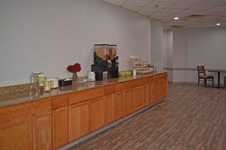 Breakfast/Coffee Service 46 of 53