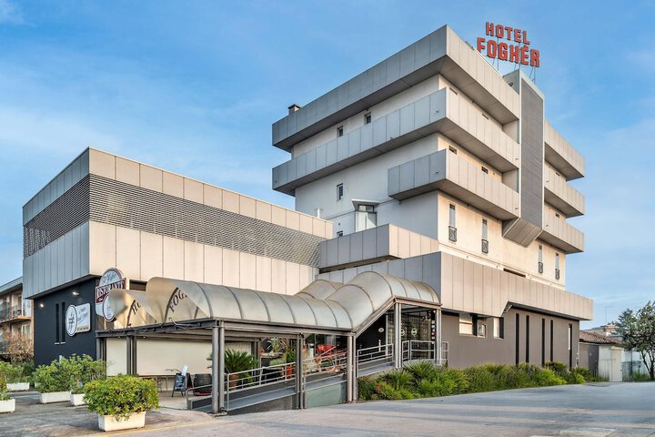 Hotel 44 of 44