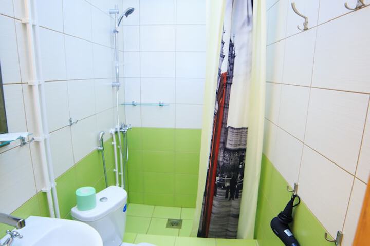 Room 10 of 26