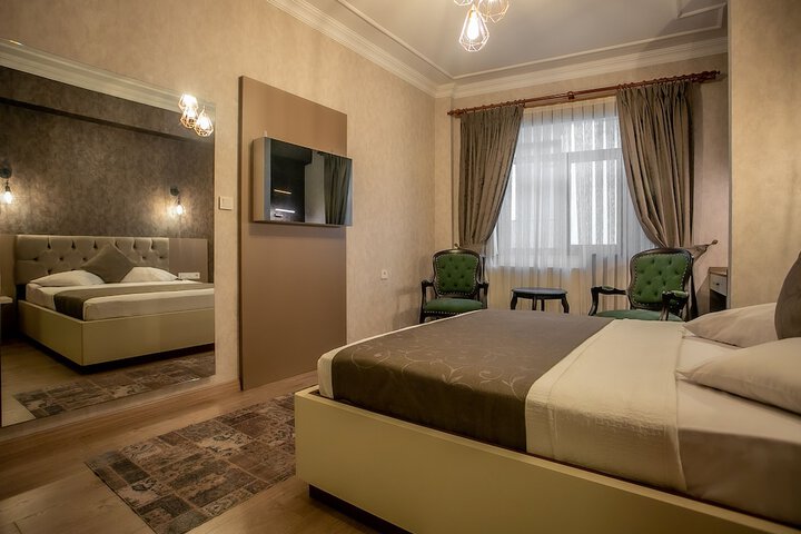 Room 21 of 84