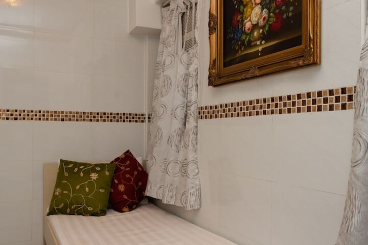 Room 20 of 52