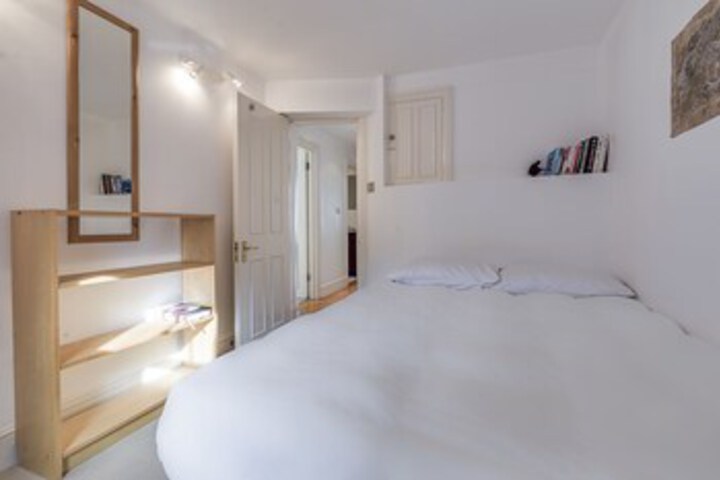 Room 29 of 40