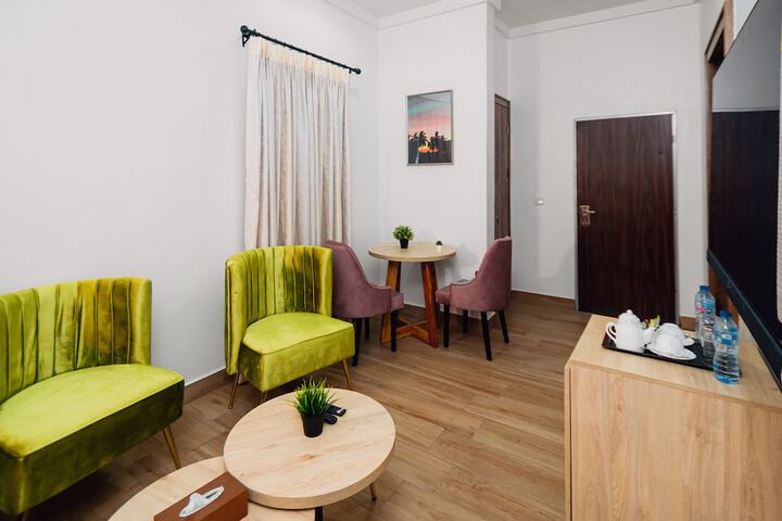 Room 15 of 22