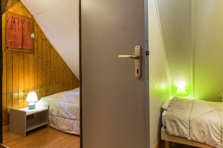 Room 11 of 88