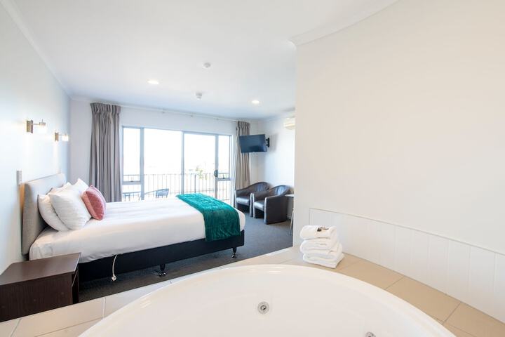 Room 21 of 79