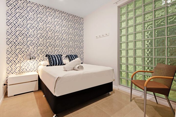 Room 4 of 23