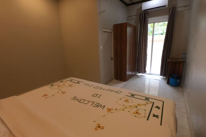 Room 22 of 34