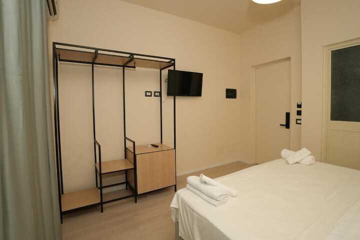 Room 7 of 41