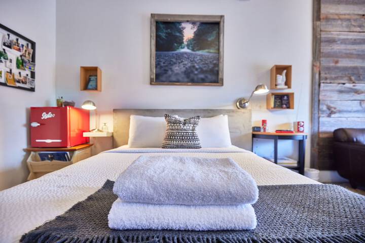 Room 5 of 21