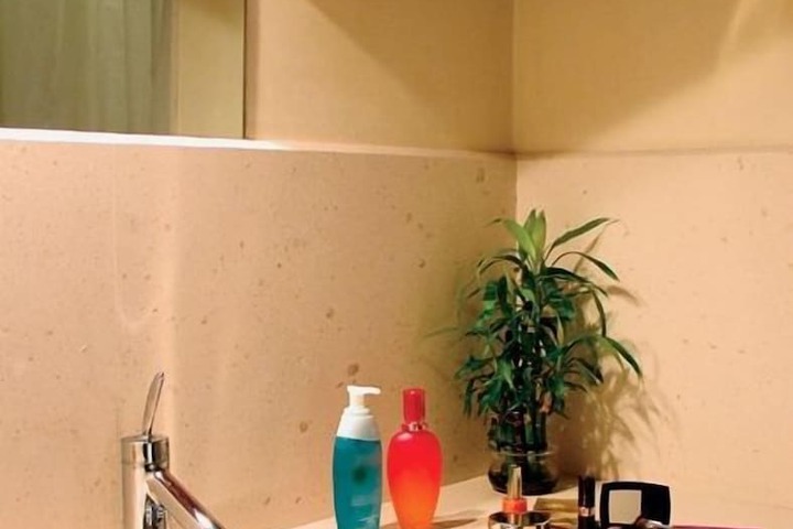 Room 23 of 31