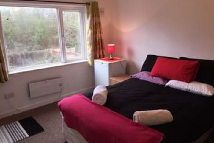 Room 10 of 25