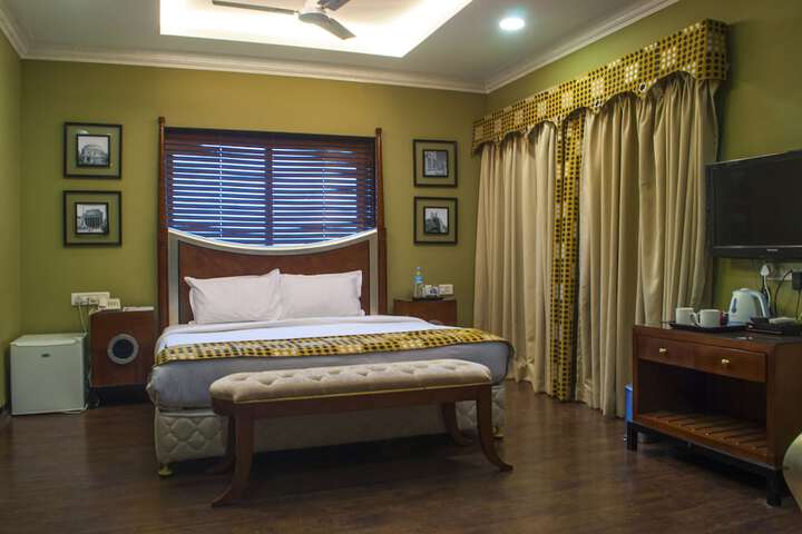 Room 11 of 47