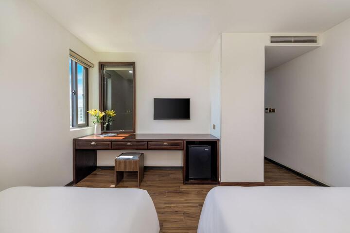 Room 9 of 112