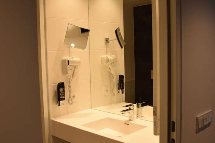 Clean Restrooms