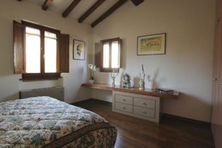 Room 11 of 43