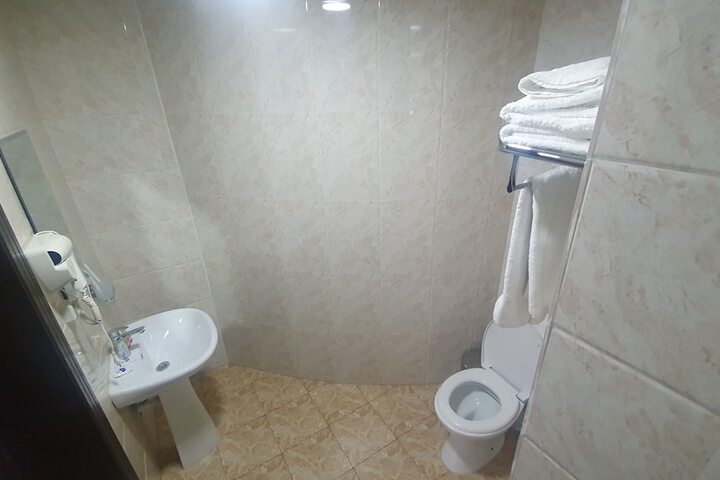 Room 10 of 15