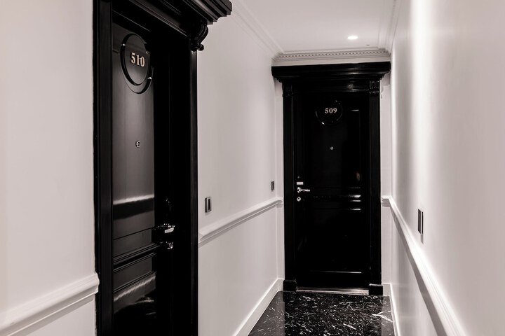 Room 49 of 255