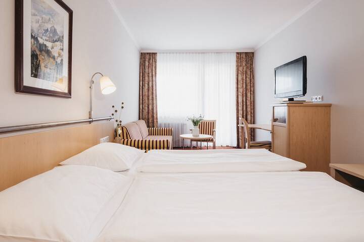 Room 17 of 62