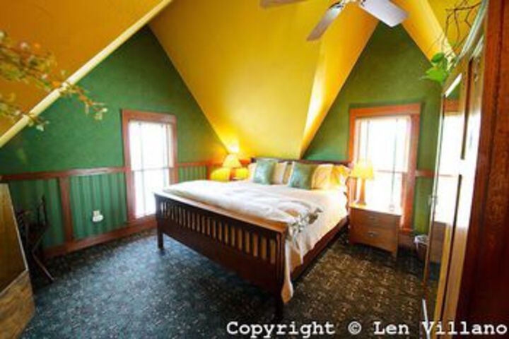 Room 22 of 53
