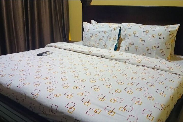 Room 16 of 29