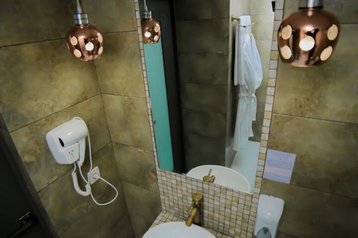 Clean Restrooms
