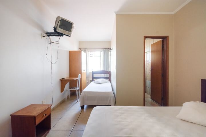 Room 9 of 20