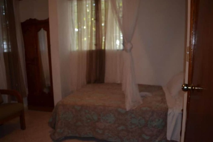 Room 23 of 64