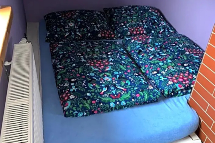 Room 3 of 11