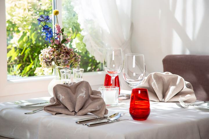 Dining 94 of 107