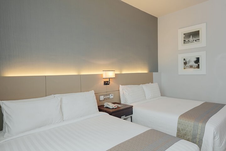 Room 35 of 148
