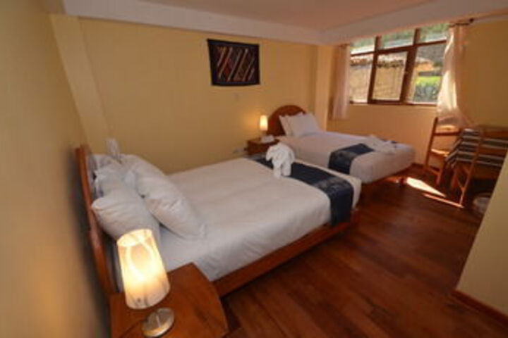 Room 9 of 37