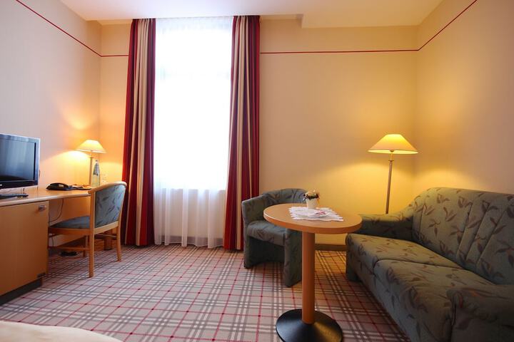 Room 36 of 42