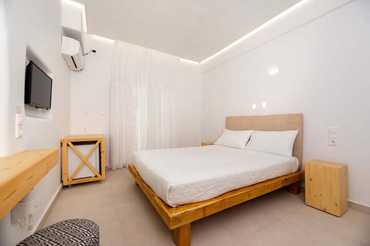 Room 25 of 69