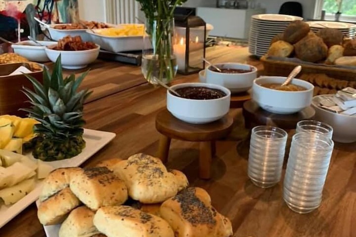 Dining 9 of 26