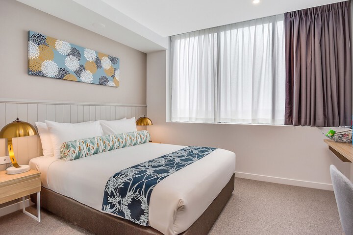 Room 16 of 50