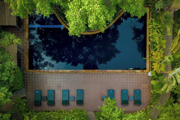 Pool 75 of 157