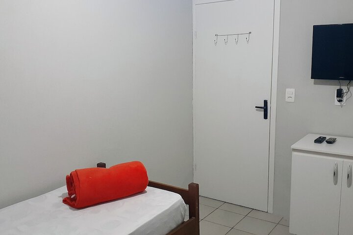 Room 4 of 43