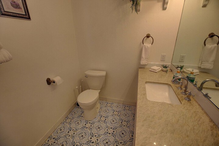Room 74 of 113