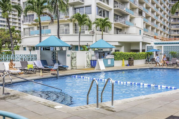Photo of Ilikai by Luana Hawaii Vacation Rentals Pool