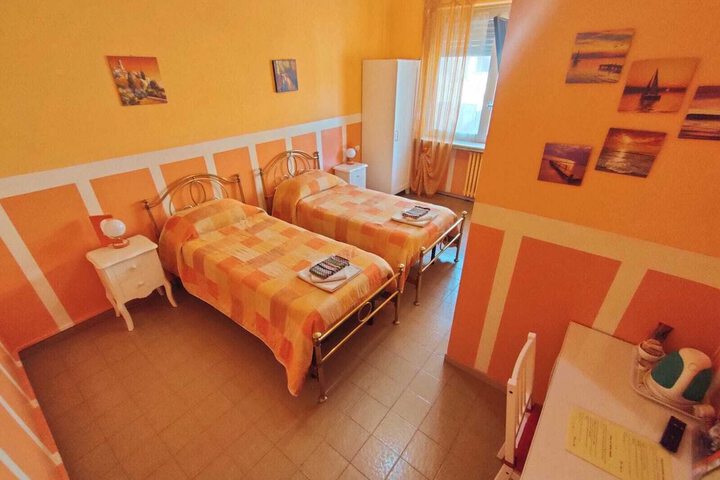 Room 37 of 140