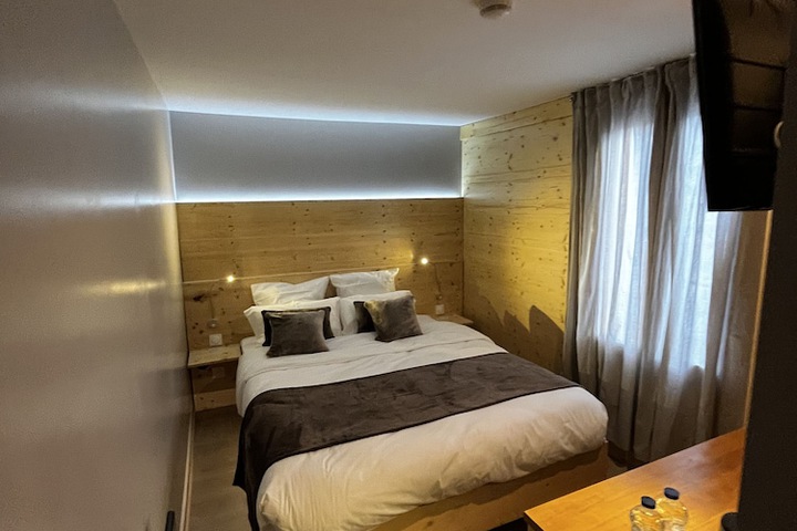 Room 26 of 50