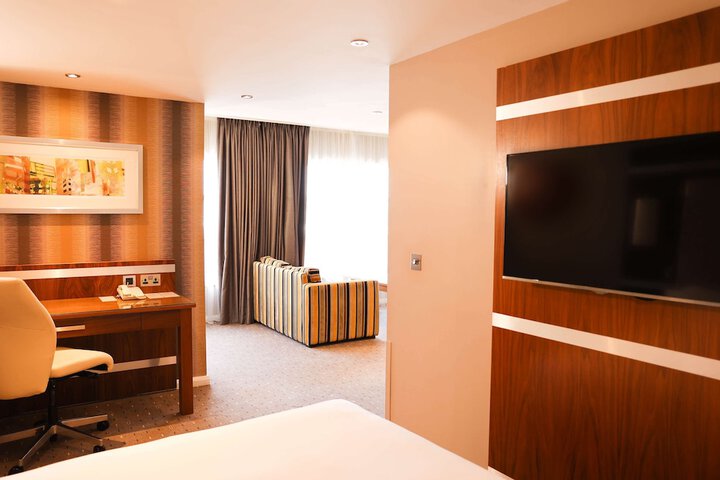 Room 26 of 121