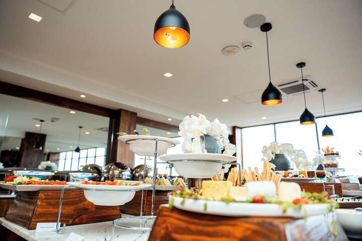 Dining 49 of 66