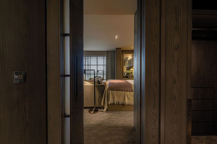 Room 76 of 109