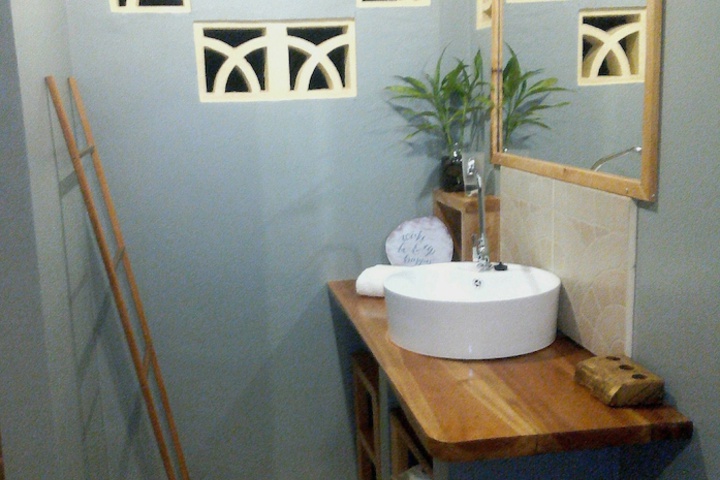 Room 44 of 77