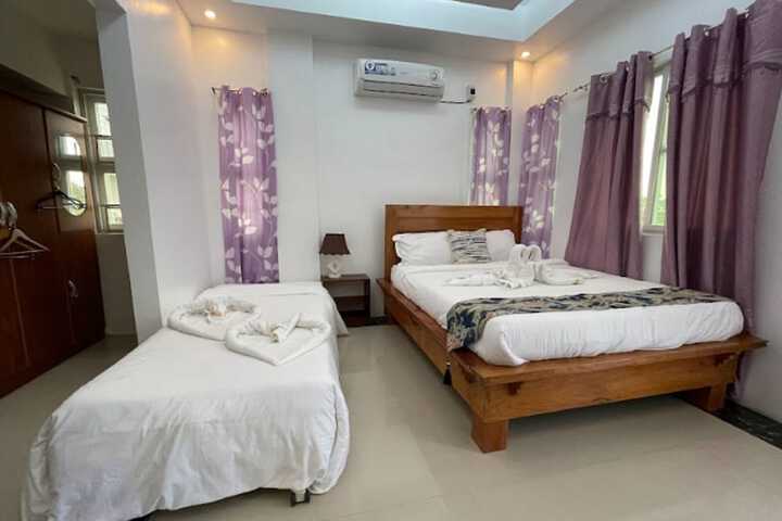 Room 9 of 63