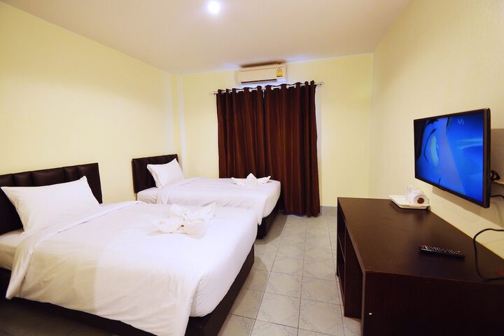 Room 16 of 29